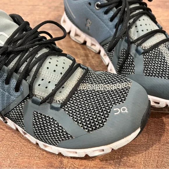 On Running Women's Sneakers - Blue and Black - Picture 10 of 13